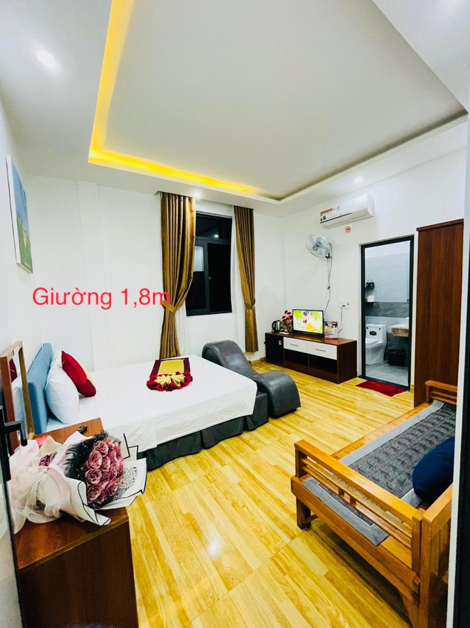 Sapphire Hotel Hue Bagian luar foto