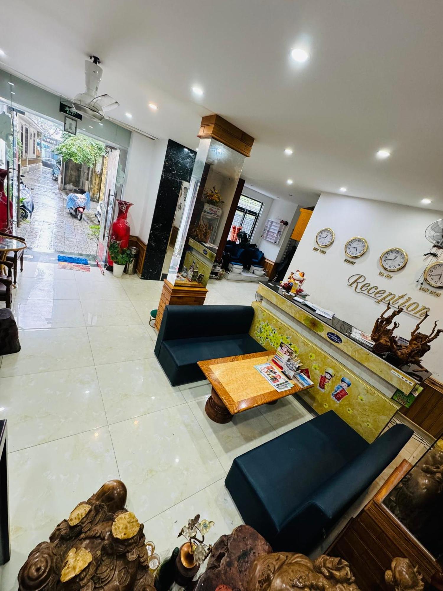Sapphire Hotel Hue Bagian luar foto