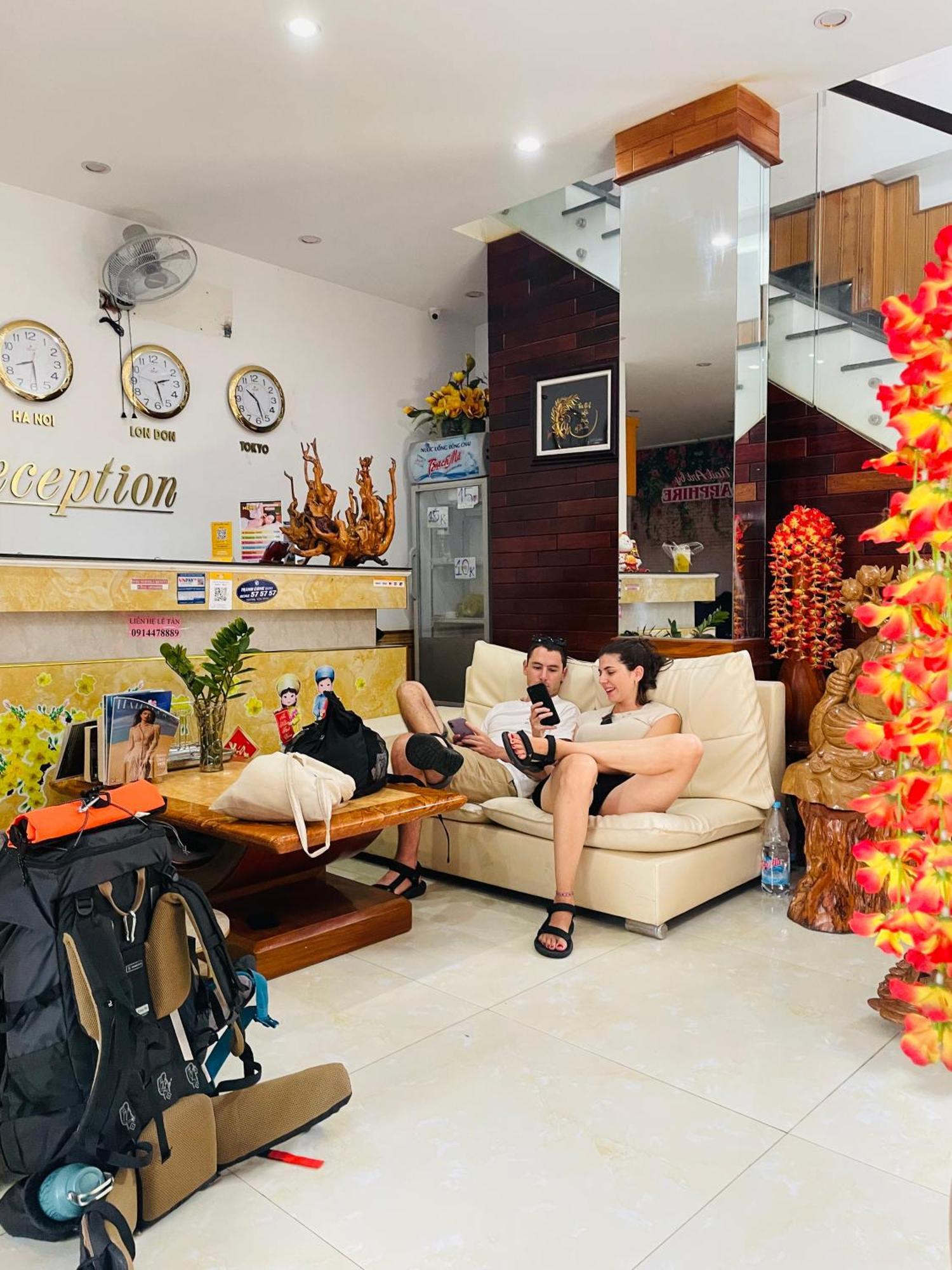 Sapphire Hotel Hue Bagian luar foto